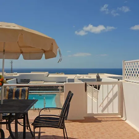 In Puerto Del Carmen Sleeps 5 With Pool And Air Con