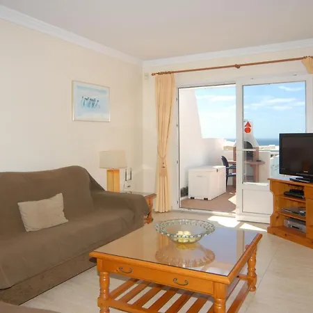 In Puerto Del Carmen Sleeps 5 With Pool&air Con Villa