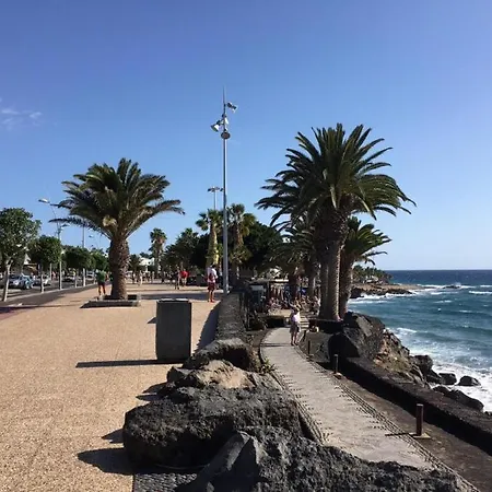 In Puerto Del Carmen Sleeps 5 With Pool&air Con * Puerto del Carmen (Lanzarote)